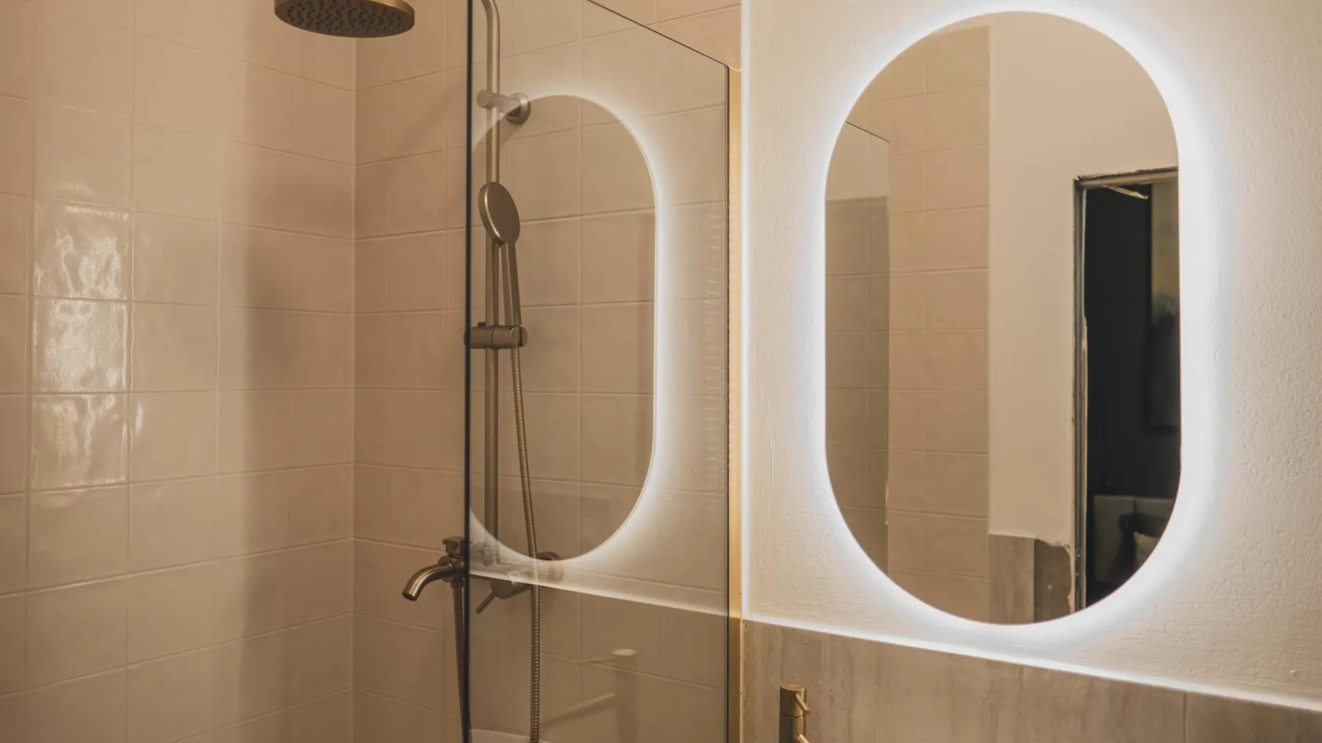 Apartman Ollies Saunia Pro 2 S Voucherem Na Snidani Apartment Ostrava Czech Republic